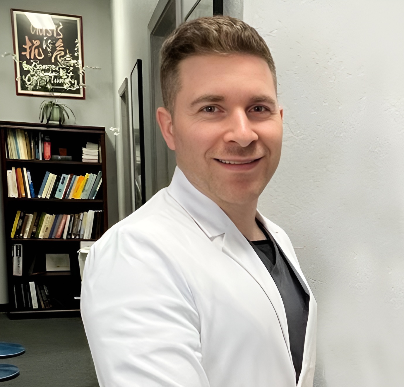 Dr. Nicholas Saviano, auto accident chiropractor in Belmont CA